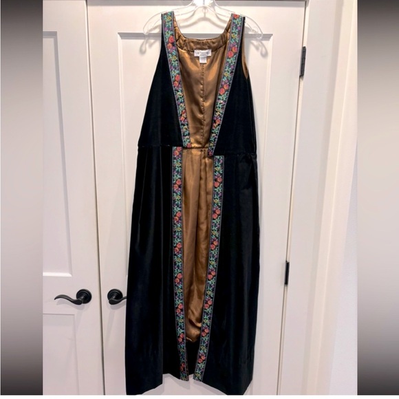 Renaissance womens black velvet textile trimmed open full length overcoat XL - Picture 1 of 12